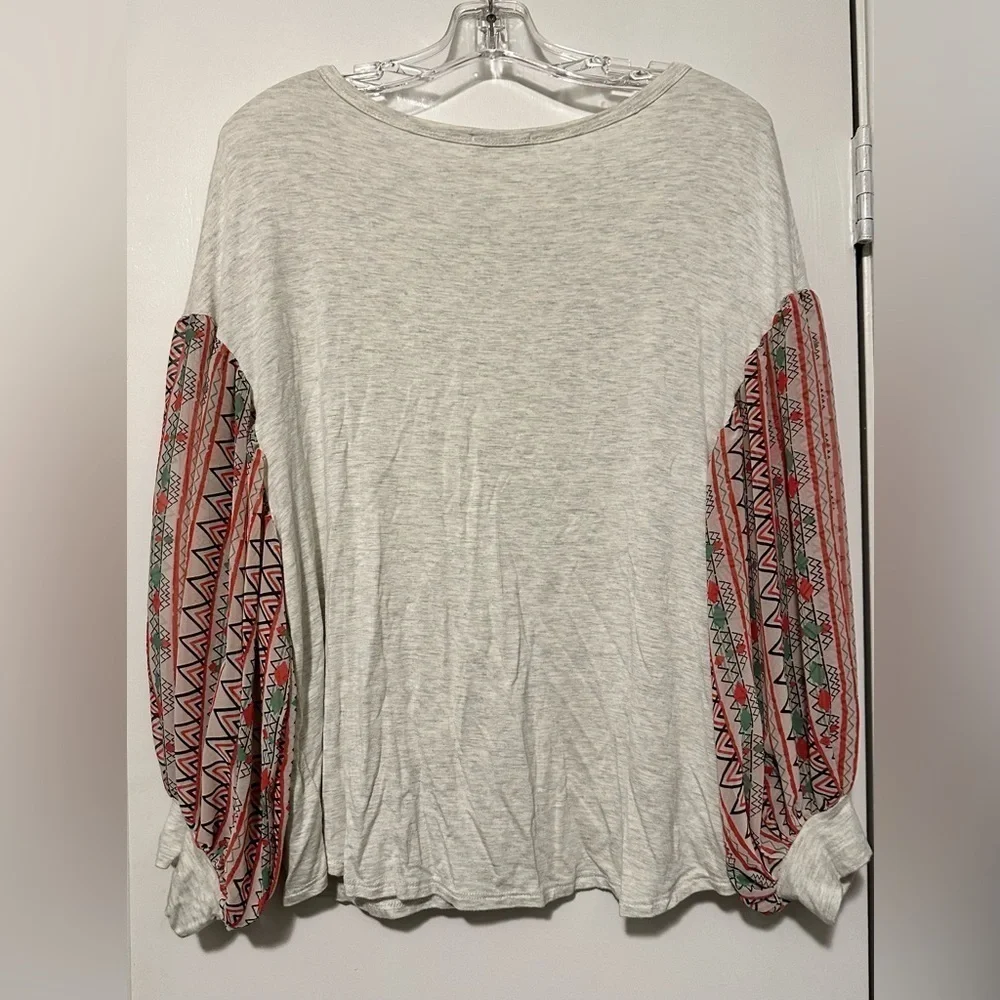 ODDY gray long balloon sleeve top size M - Picture 5 of 9